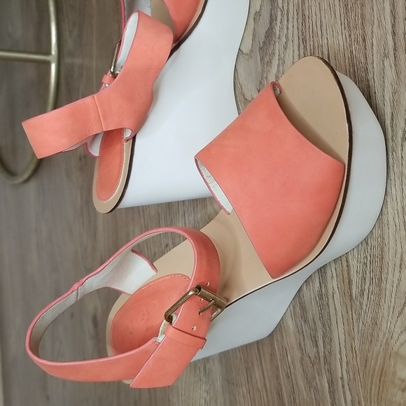 Topshop Shoes - Topshop Womens Coral White Platform Wedge Heel Sandals